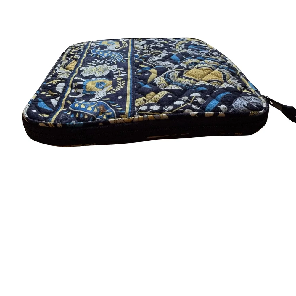 Vera Bradley Ellie Blue Quilted 10